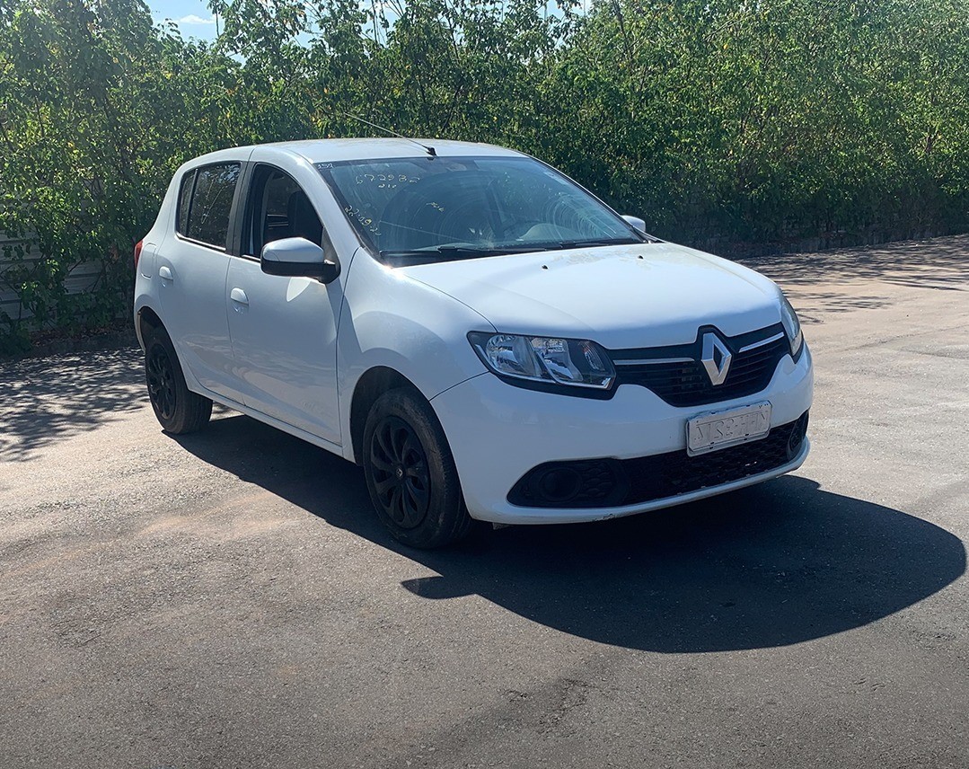 LOTE 30  RENAULT SANDERO EXPR 16 2015/2016
