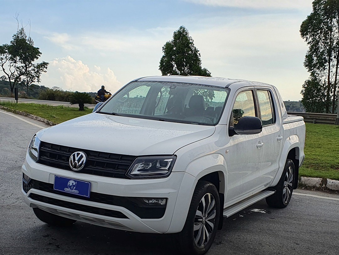 LOTE 22 AMAROK HIGHLINE - 2017/2017