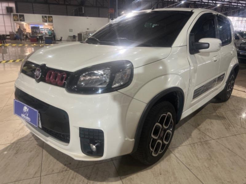LOTE 39 FIAT/UNO SPORTING 1.4 FLEX 2015/2015