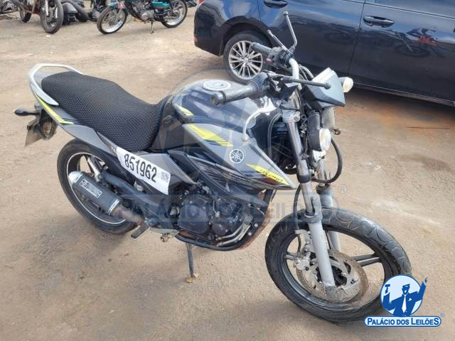 LOTE 18 YAMAHA FAZER 250 2015/2016 