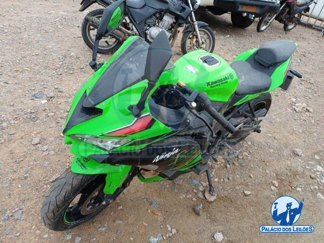 LOTE 21 KAWASAKI NINJA ZX 400 2023/2024