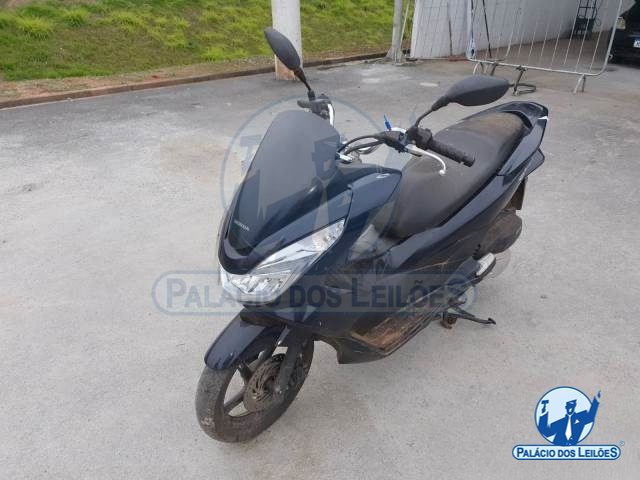 LOTE 27 HONDA PCX 150 2017/2018 