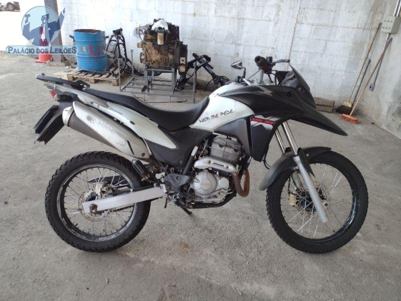 LOTE 02 HONDA/XRE 300