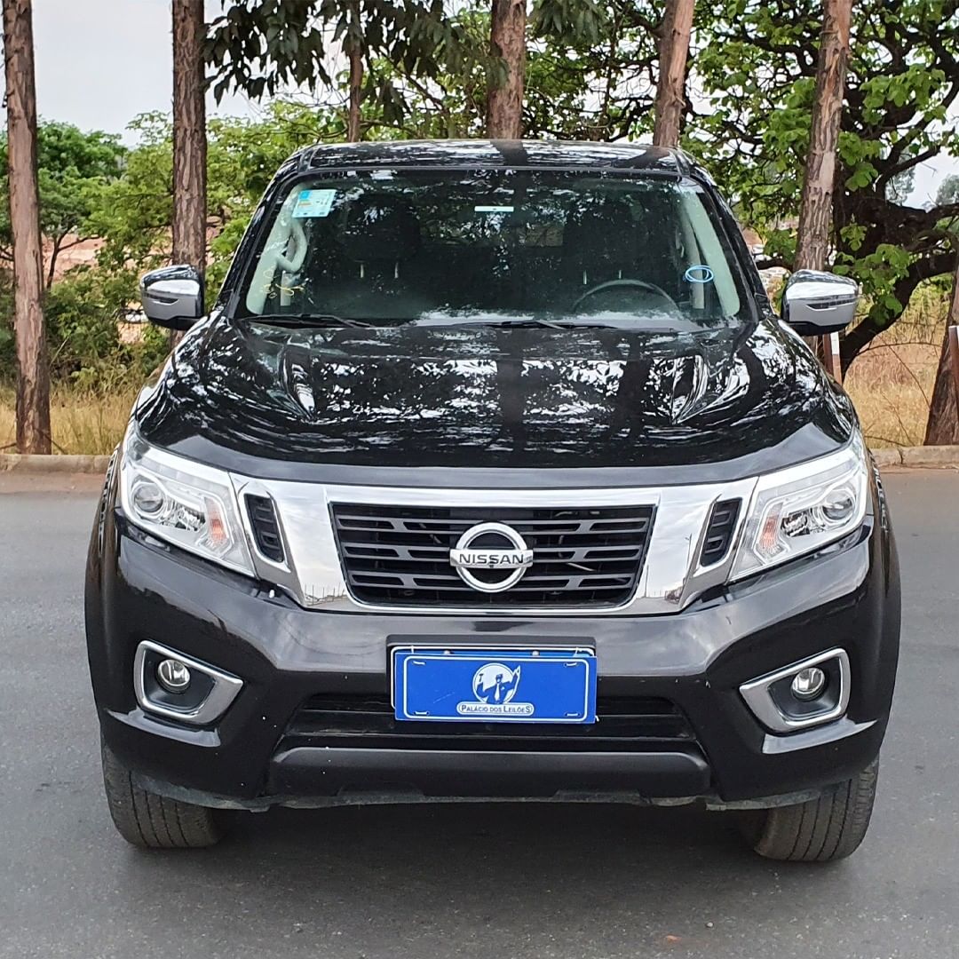 LOTE 29 NISSAN FRONTIER XE 4X4