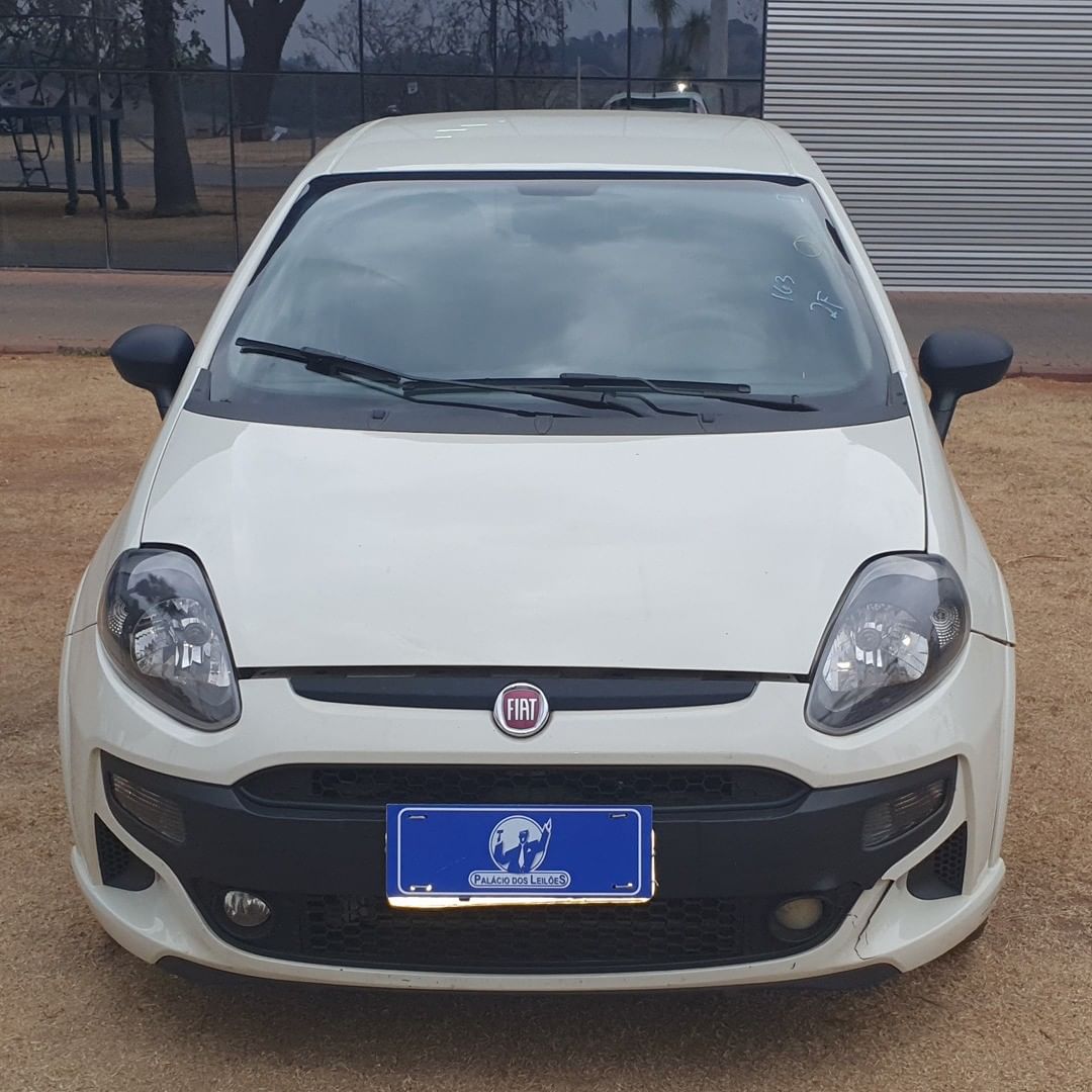 LOTE 30 FIAT PUNTO BLACKMOTION